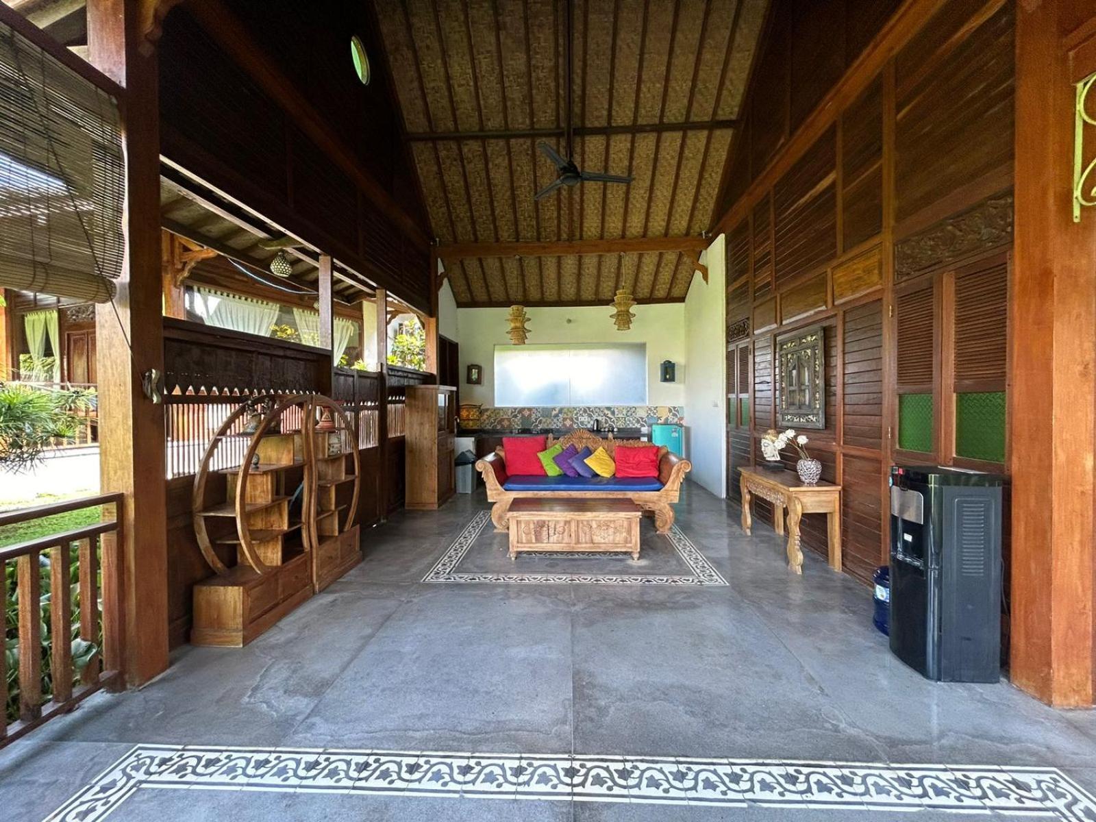 Villa Tirta Padi *